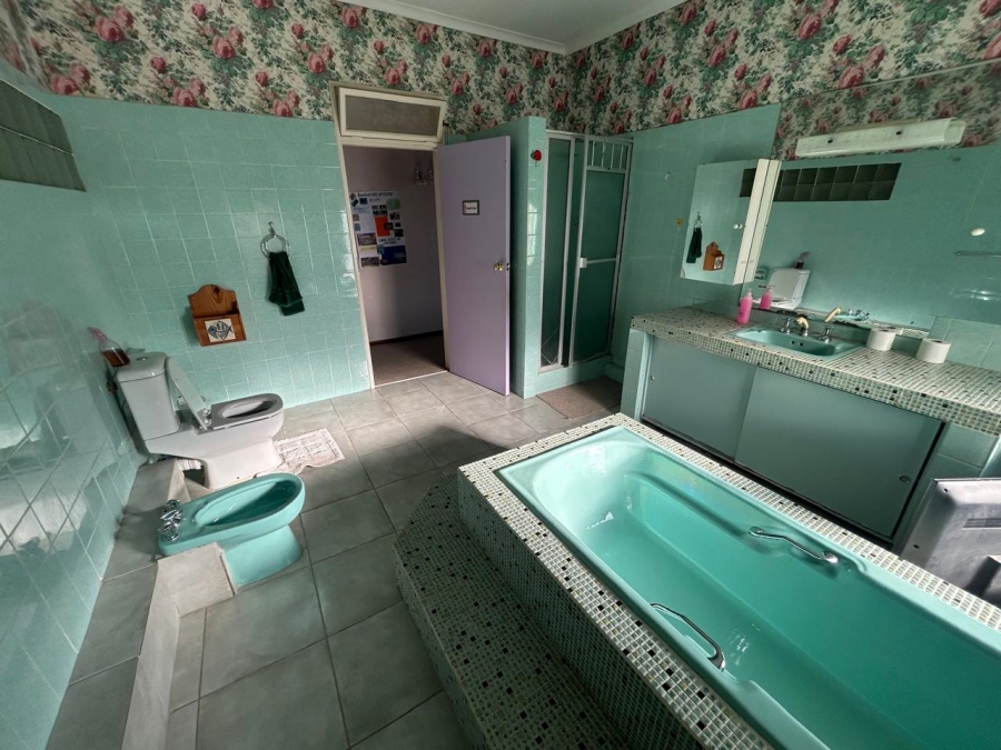 To Let 6 Bedroom Property for Rent in Bayswater Free State